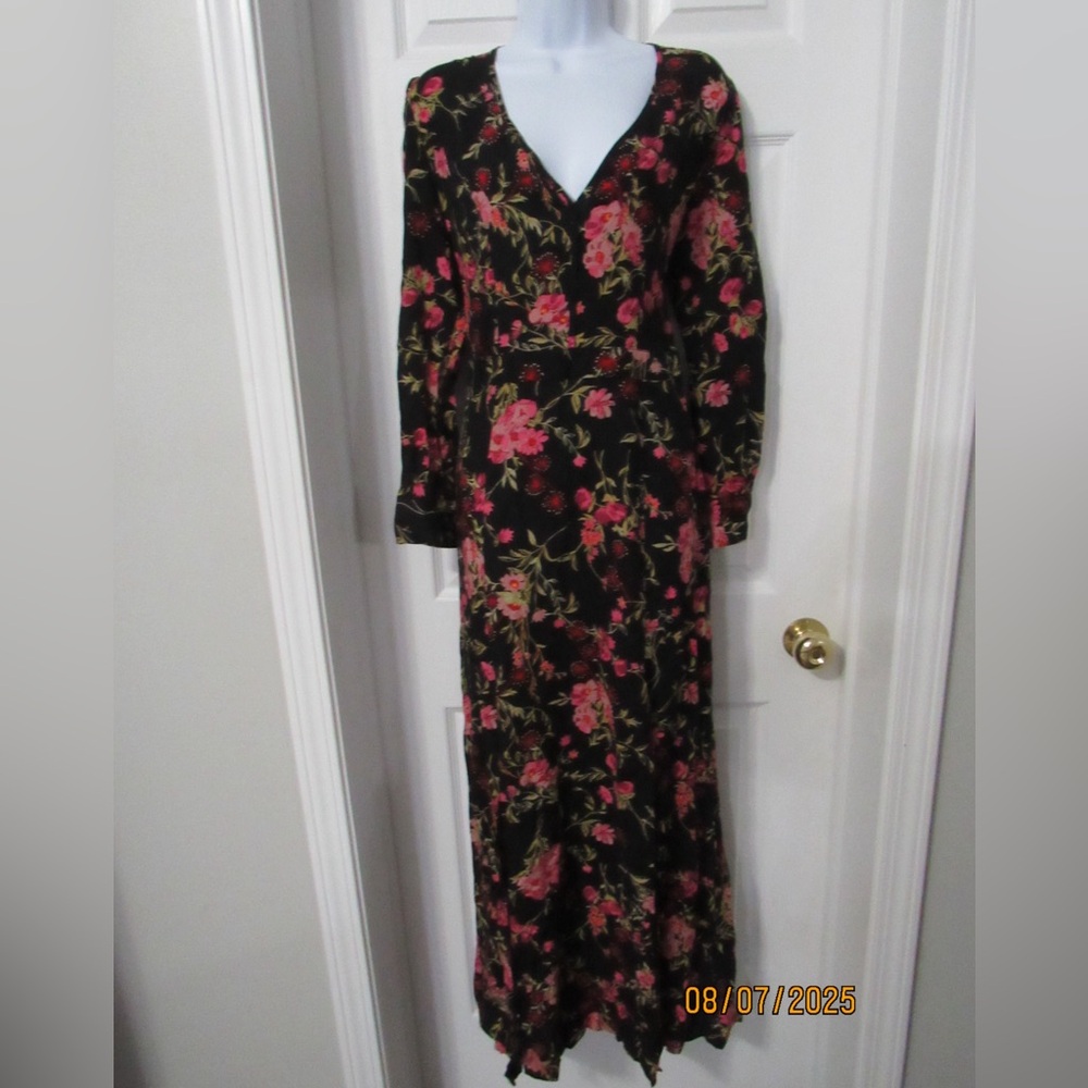 Chelsea & Violet Black Floral Long Sleeve Dress